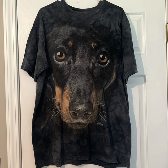 The Mountain Other - The Mountain Dachshund Dog Black Distressed Men’s XL Short Sleeves T-Shirt